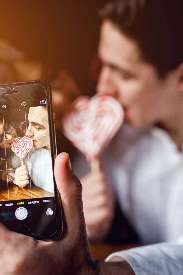 romance-flirting-leisure-toothy-joy